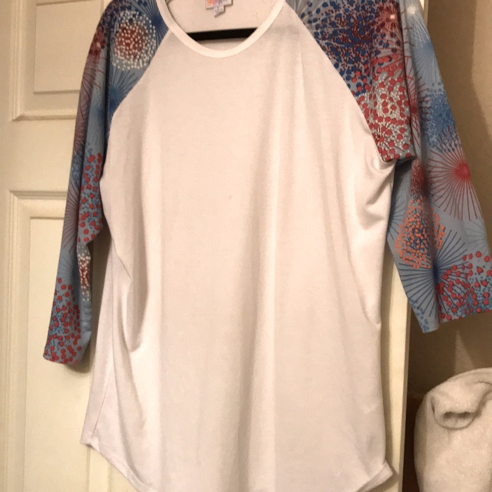 LulaRoe Randy Large fireworks Top; new with tags